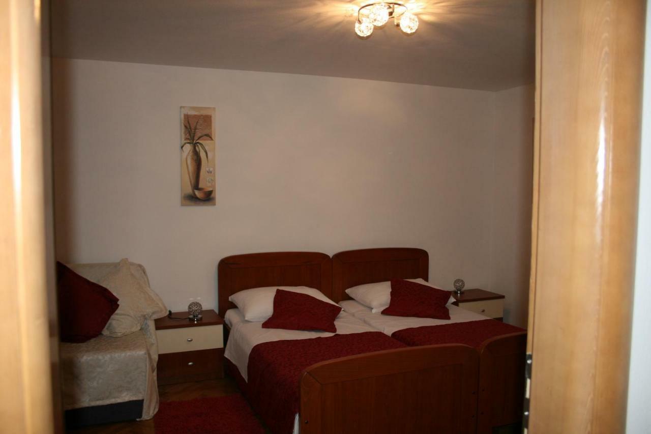 Apartments Josipa Split Exterior photo