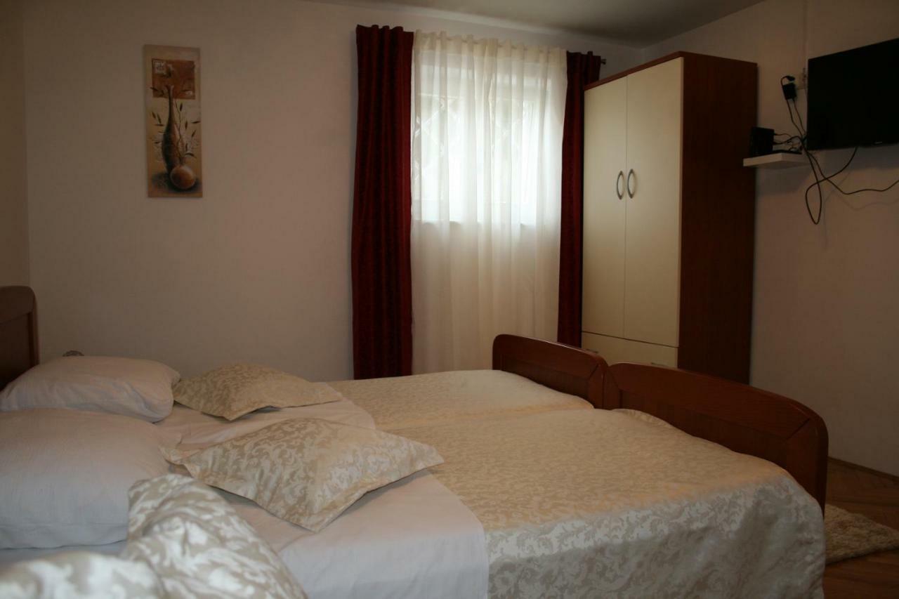 Apartments Josipa Split Exterior photo