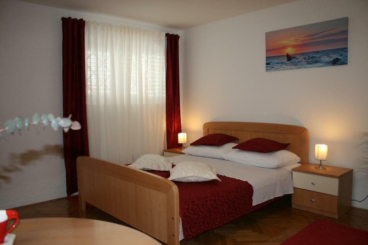 Apartments Josipa Split Exterior photo